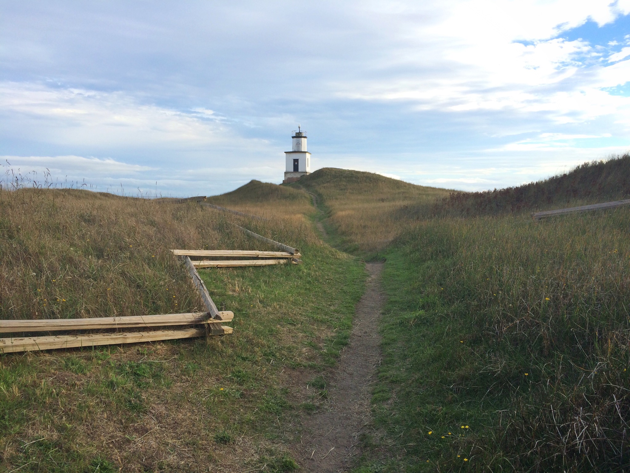 Lighthouse_Trail